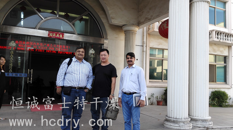 印度客戶來我公司考察設備！